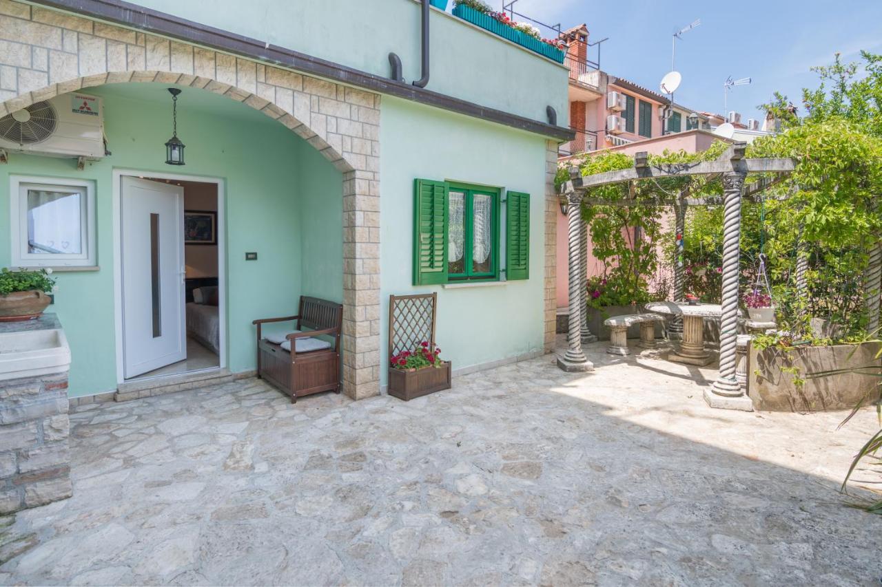 Secret Garden Apartment Poreč Exterior foto